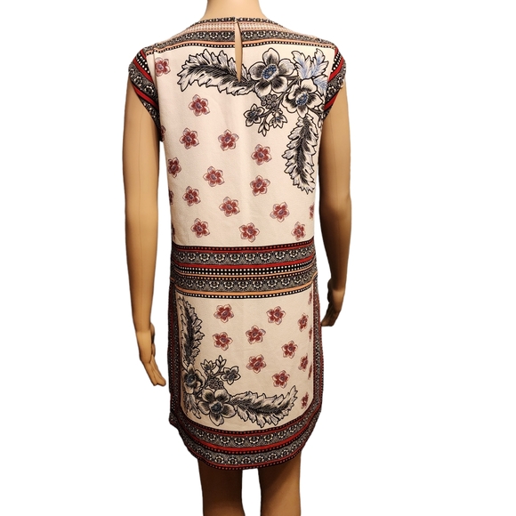 Zara Floral Handkerchief Sheeth Cap Sleeve Dress Size M - Picture 4 of 11